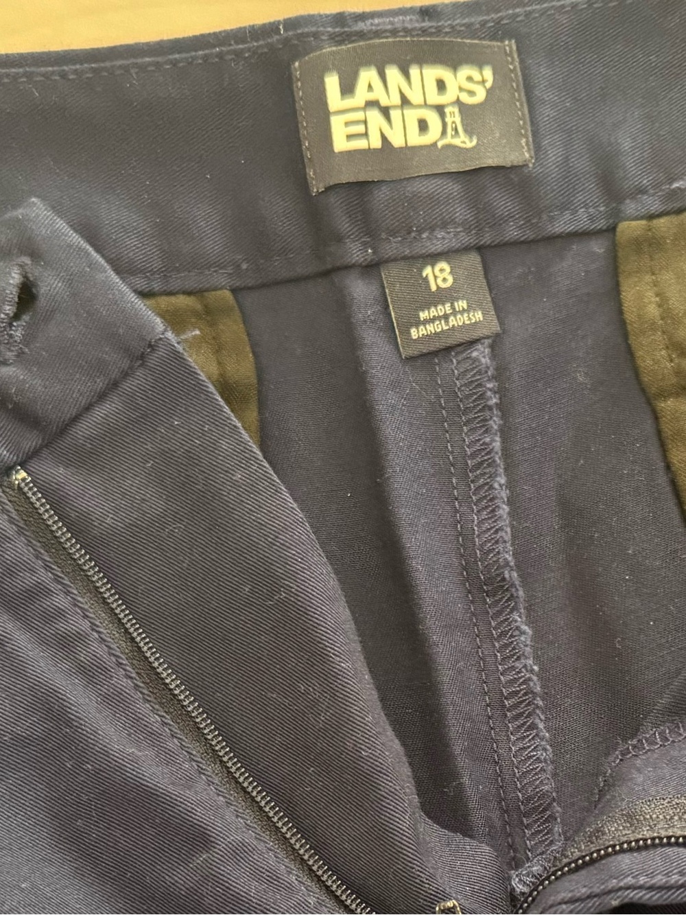 Land’s End Navy Short - Picture 3 of 3